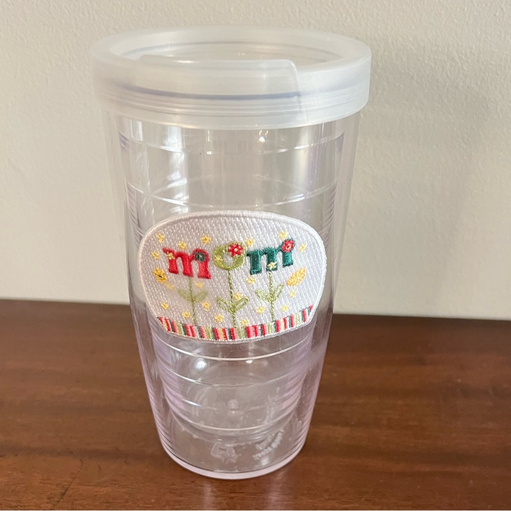 Tervis Tumbler 16oz plastic drinking cup Mom lid included